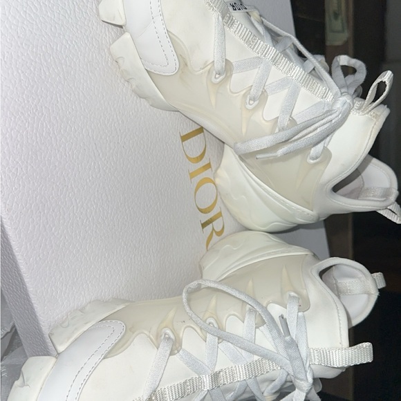 Authentic Christian Dior D Connect sneakers size 38. Very gently used - Picture 2 of 6